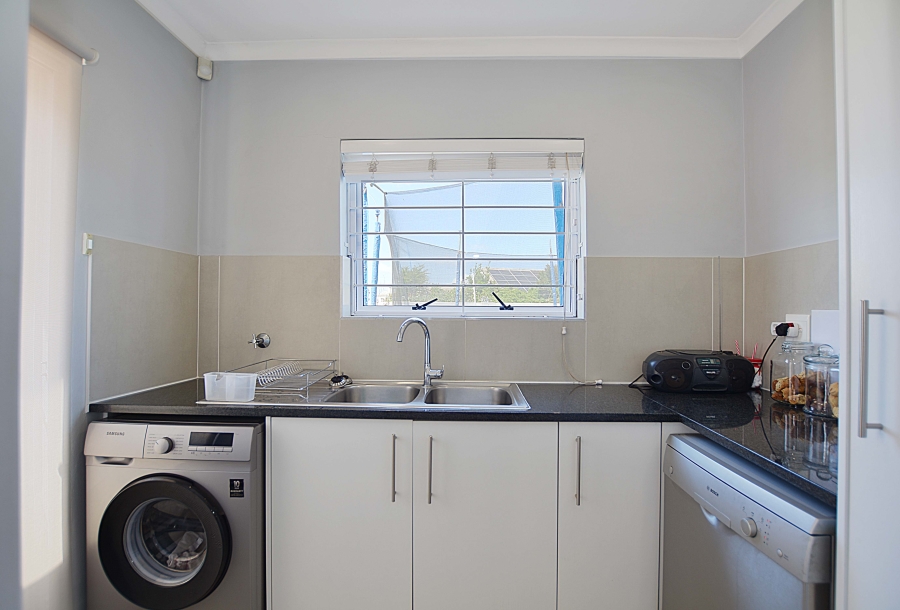 3 Bedroom Property for Sale in Sunningdale Western Cape